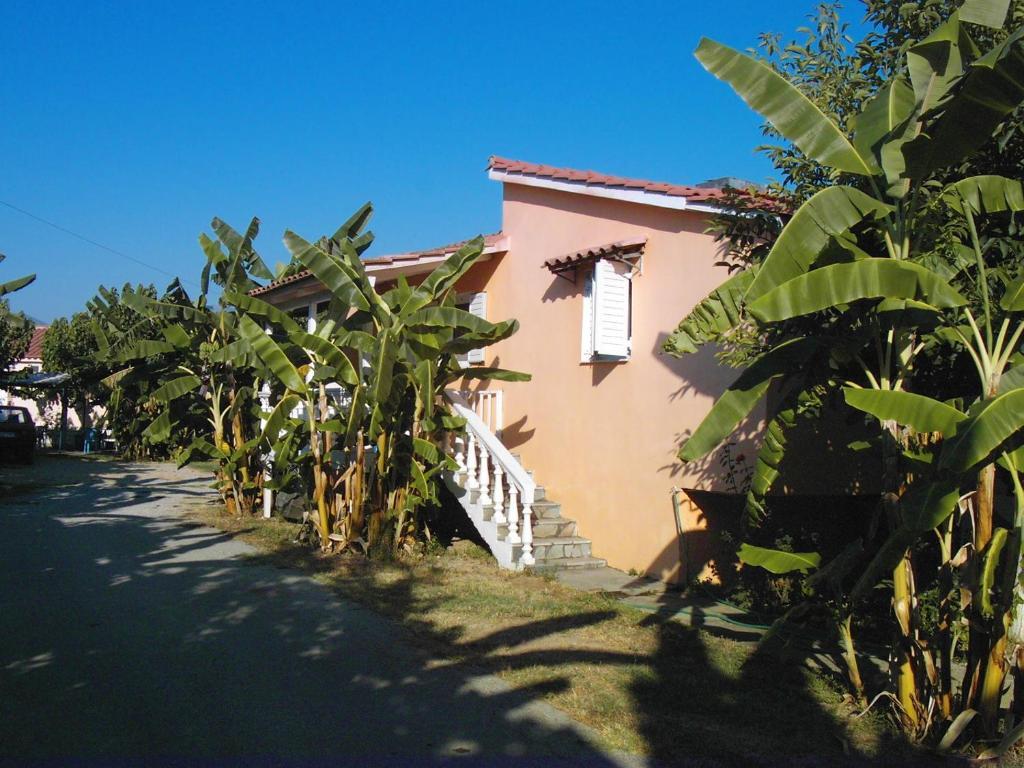 Banana Place Aparthotel Zacharo Exterior photo