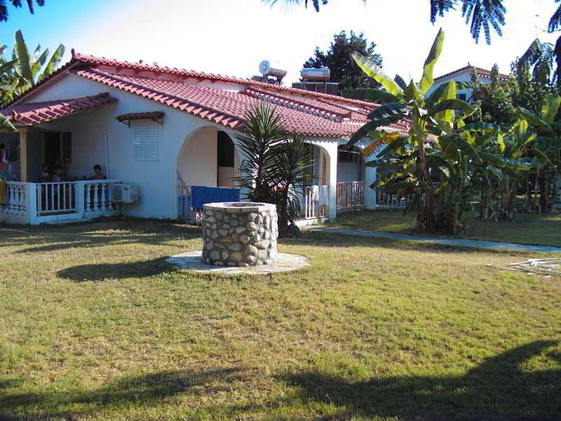 Banana Place Aparthotel Zacharo Exterior photo